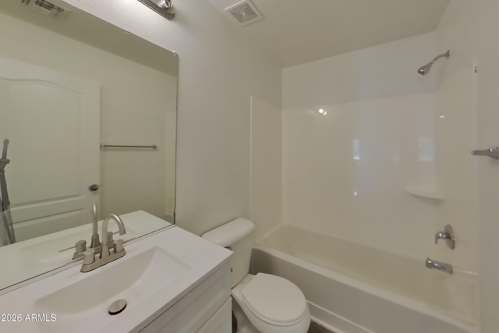 42065 W Sunland Drive - Photo 12