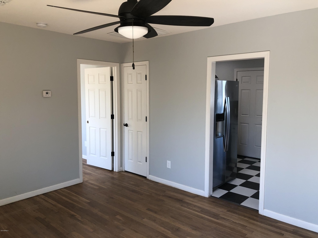 725 E Moreland Street - Photo 7