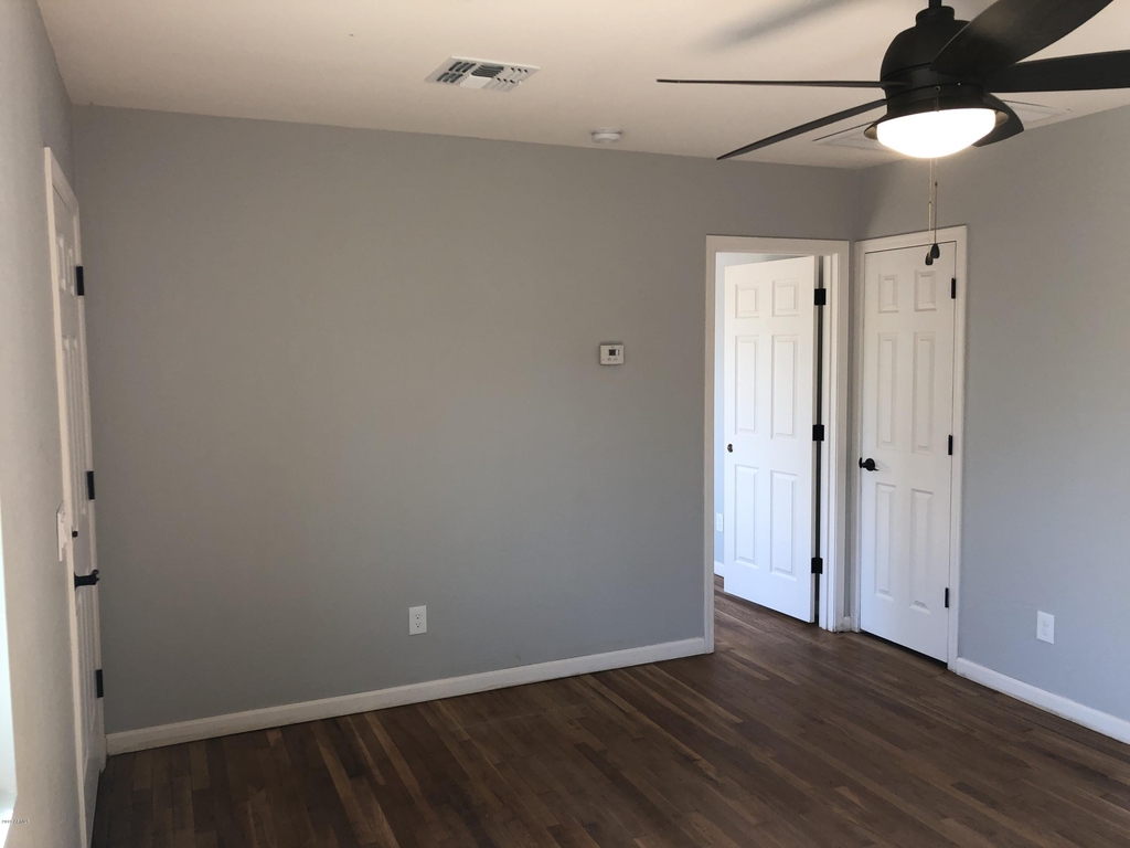 725 E Moreland Street - Photo 11