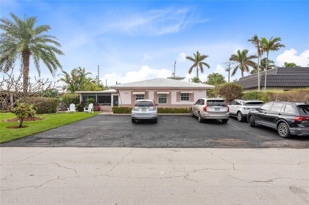 242 Neptune Avenue - Photo 0