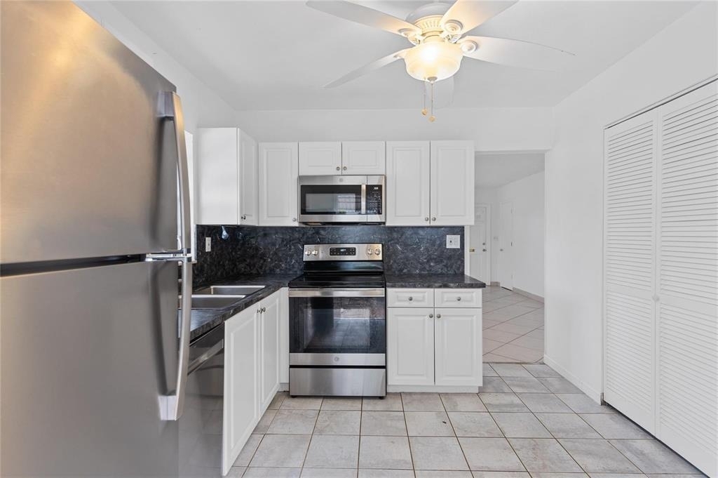 242 Neptune Avenue - Photo 3