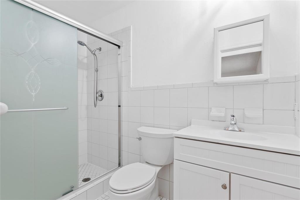 242 Neptune Avenue - Photo 10