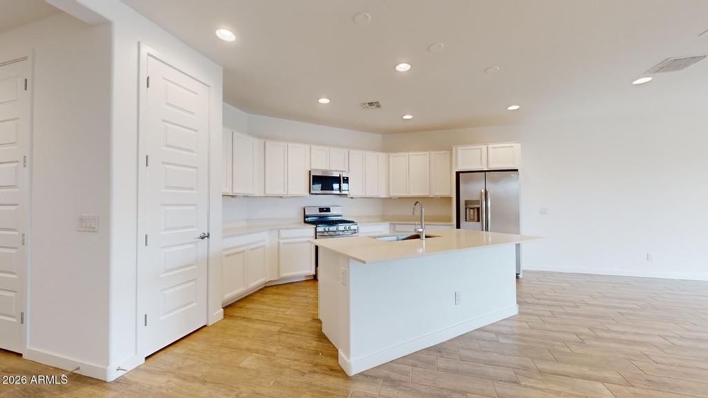 9332 W Encinas Lane - Photo 10