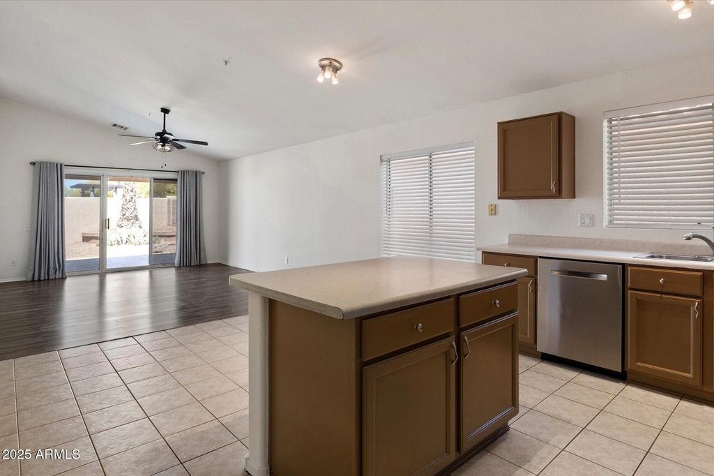23590 N 73rd Place - Photo 10