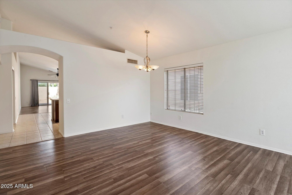 23590 N 73rd Place - Photo 4