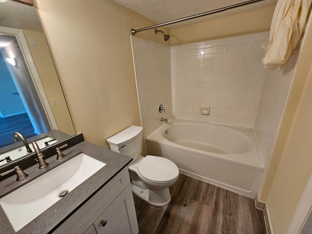 604 Villa Circle - Photo 10