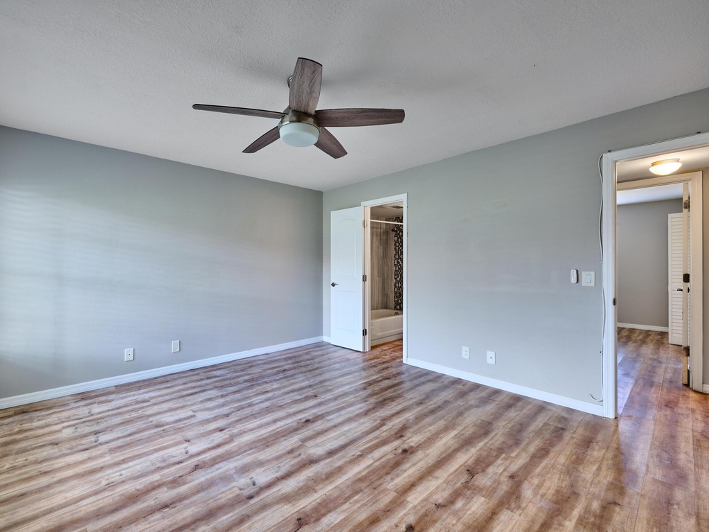 12021 W Greenway Drive - Photo 28