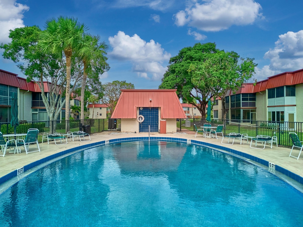 12021 W Greenway Drive - Photo 40
