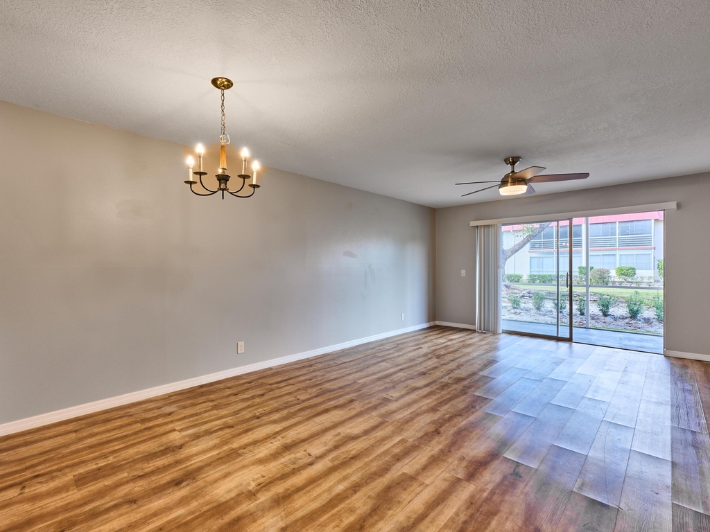 12021 W Greenway Drive - Photo 19