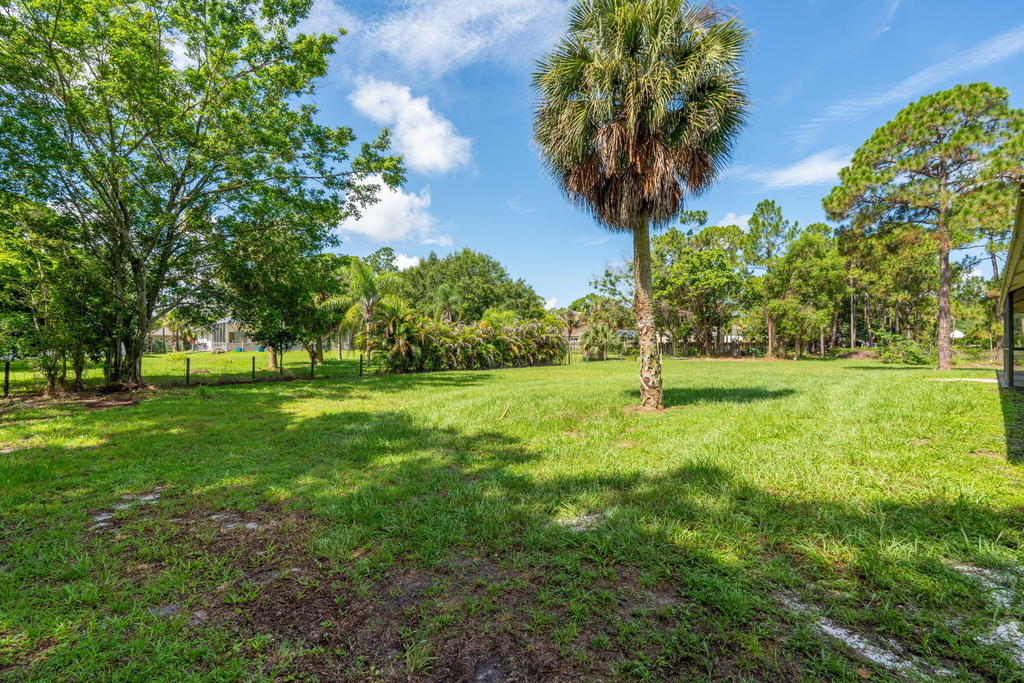 17104 76th Street N - Photo 41