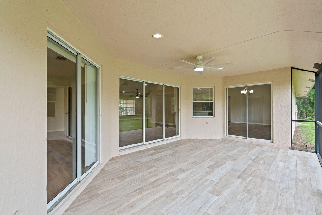 17104 76th Street N - Photo 31