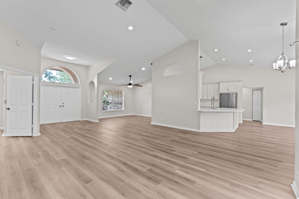17104 76th Street N - Photo 7