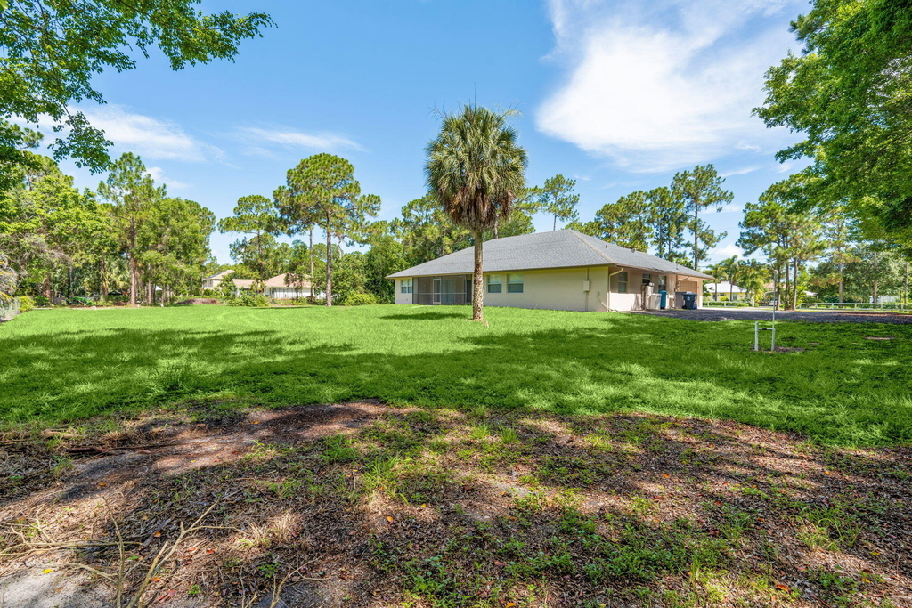 17104 76th Street N - Photo 37