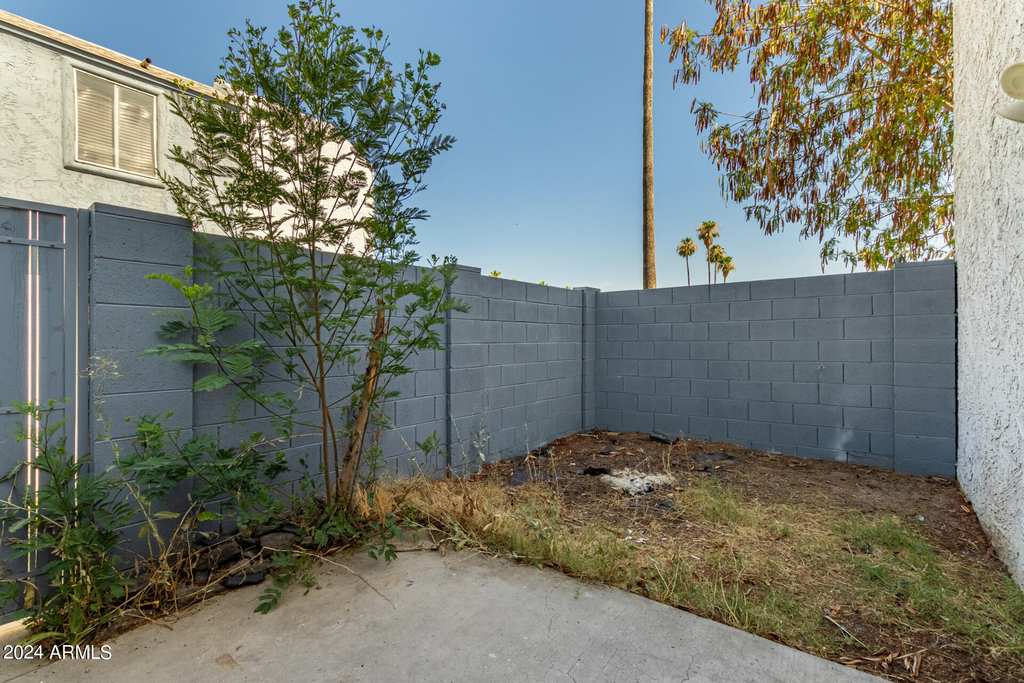 4718 W Orangewood Avenue - Photo 25
