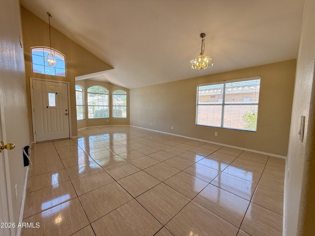 9821 W Yukon Drive - Photo 5