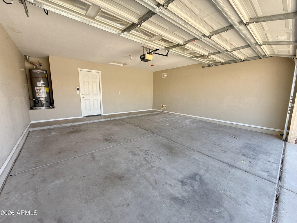 9821 W Yukon Drive - Photo 30