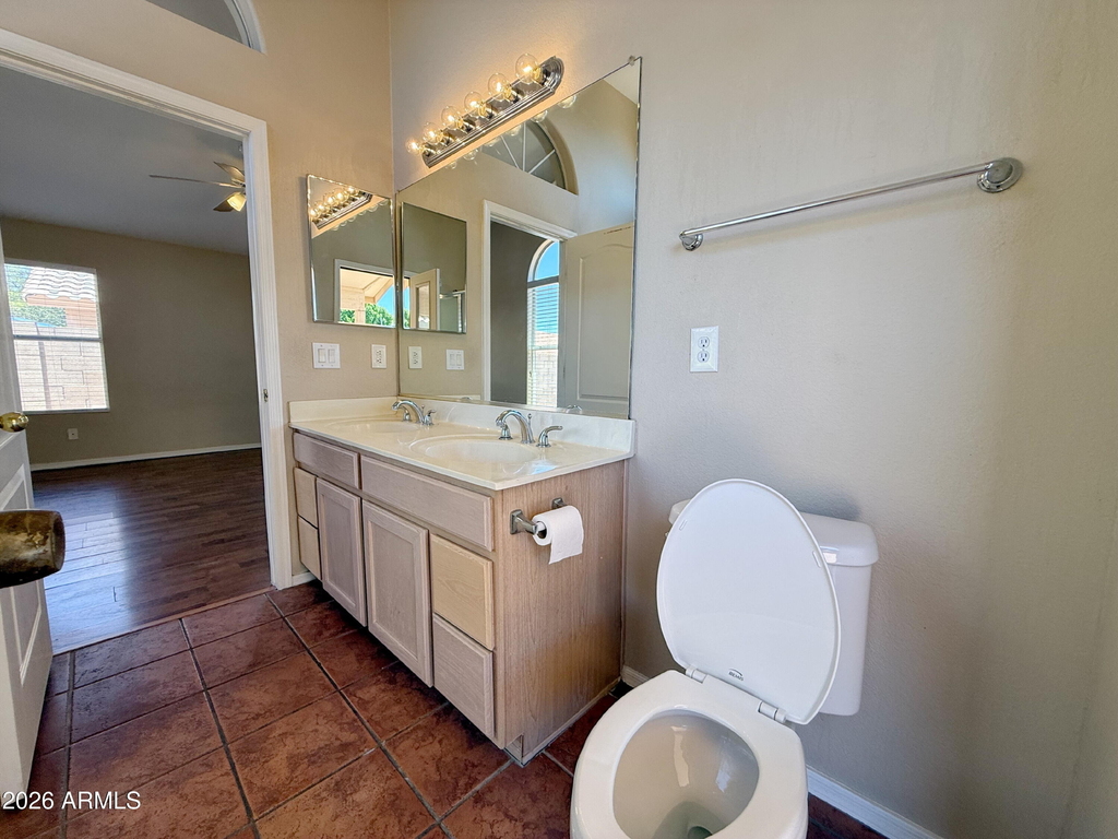 9821 W Yukon Drive - Photo 22