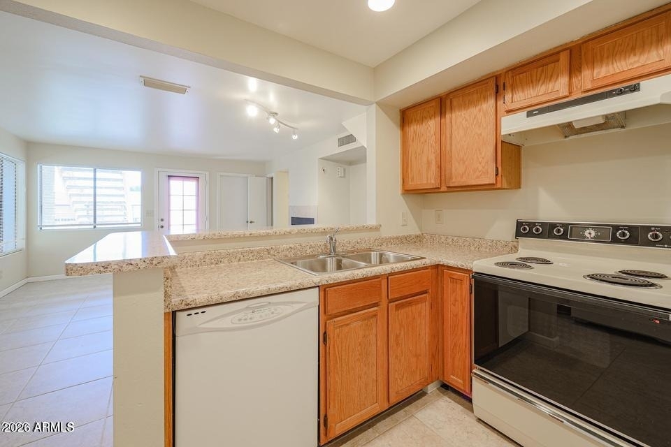 19820 N 13th Avenue - Photo 8