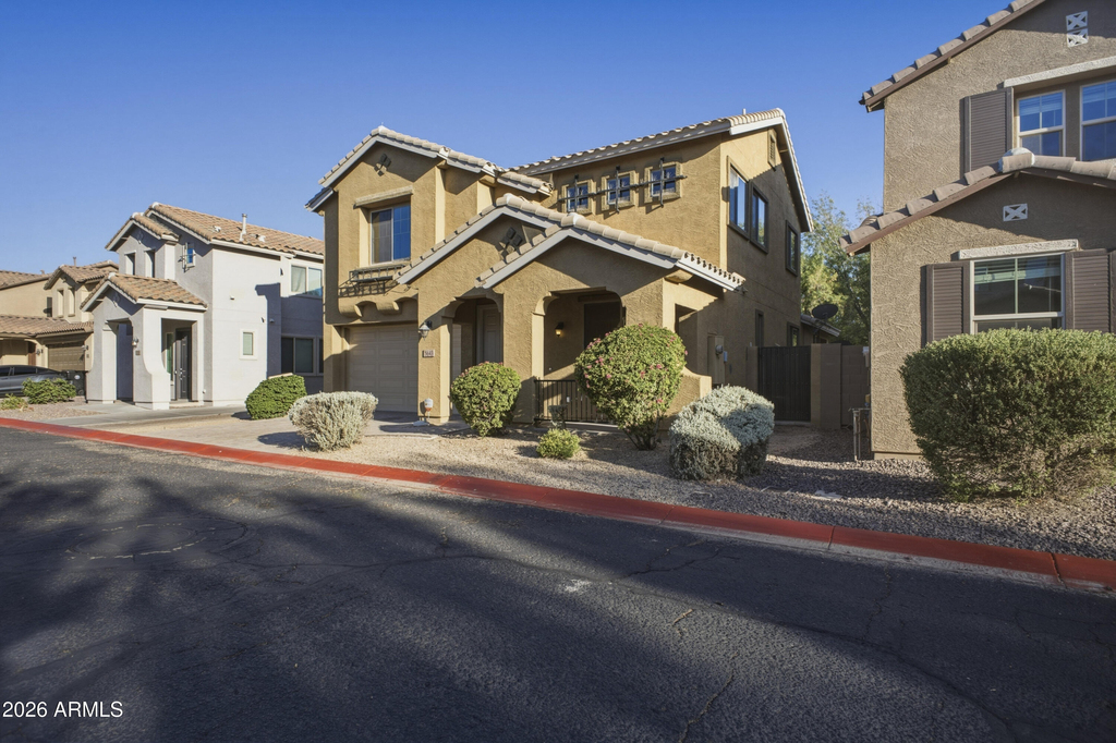5643 E Alder Avenue - Photo 2