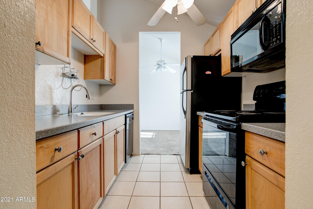 7550 N 12th Street - Photo 11