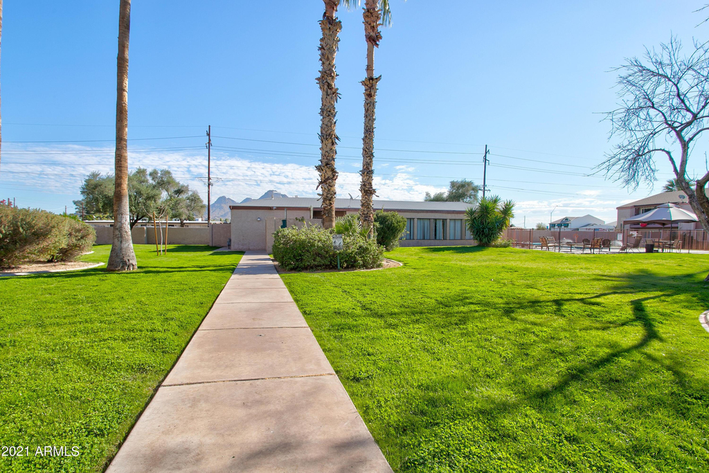 7550 N 12th Street - Photo 6