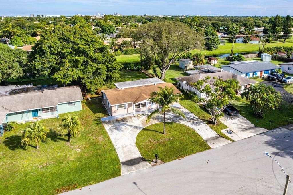 4271 Empress Street - Photo 26