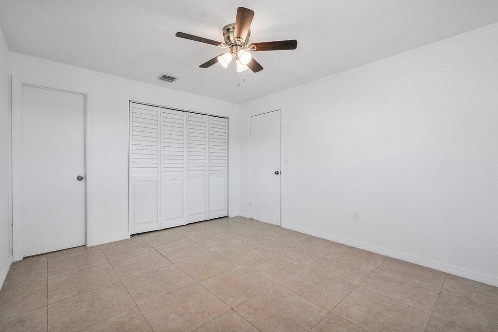 4271 Empress Street - Photo 12