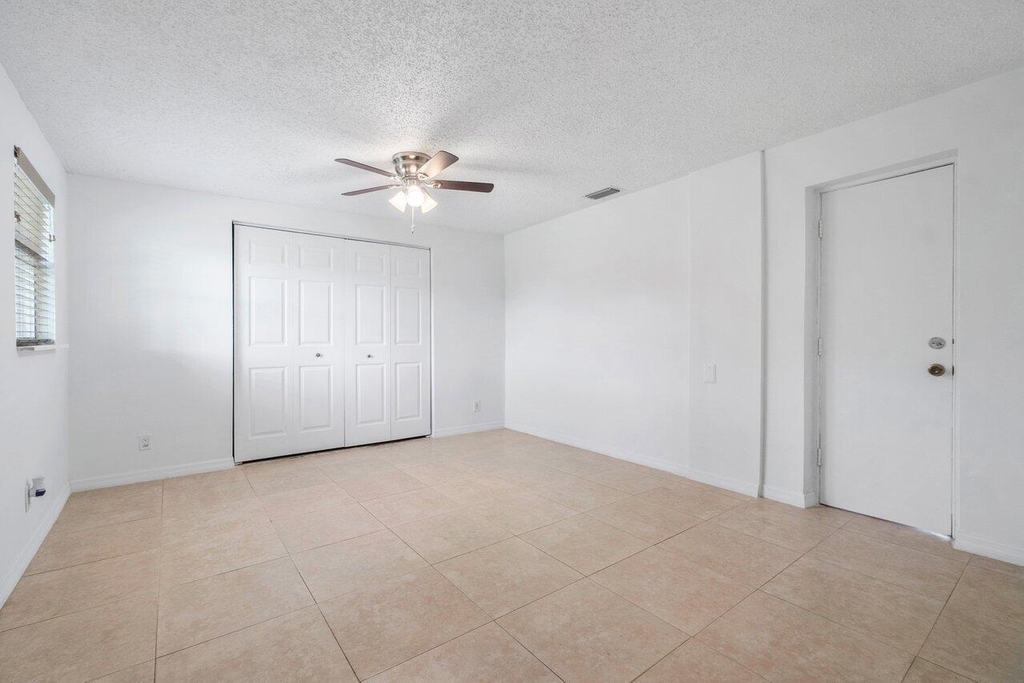 4271 Empress Street - Photo 19