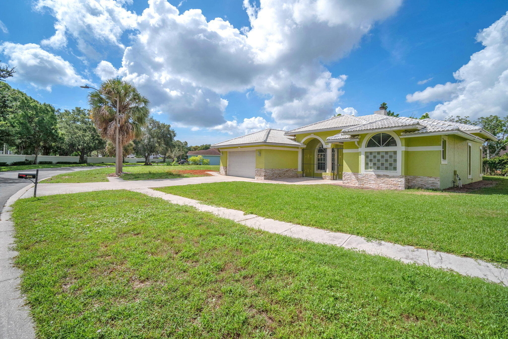4100 Temple Street - Photo 1