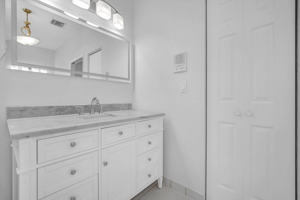 4100 Temple Street - Photo 26