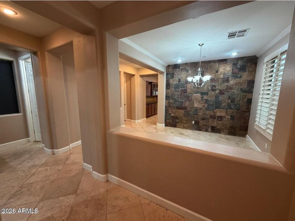 421 W Wisteria Place - Photo 2