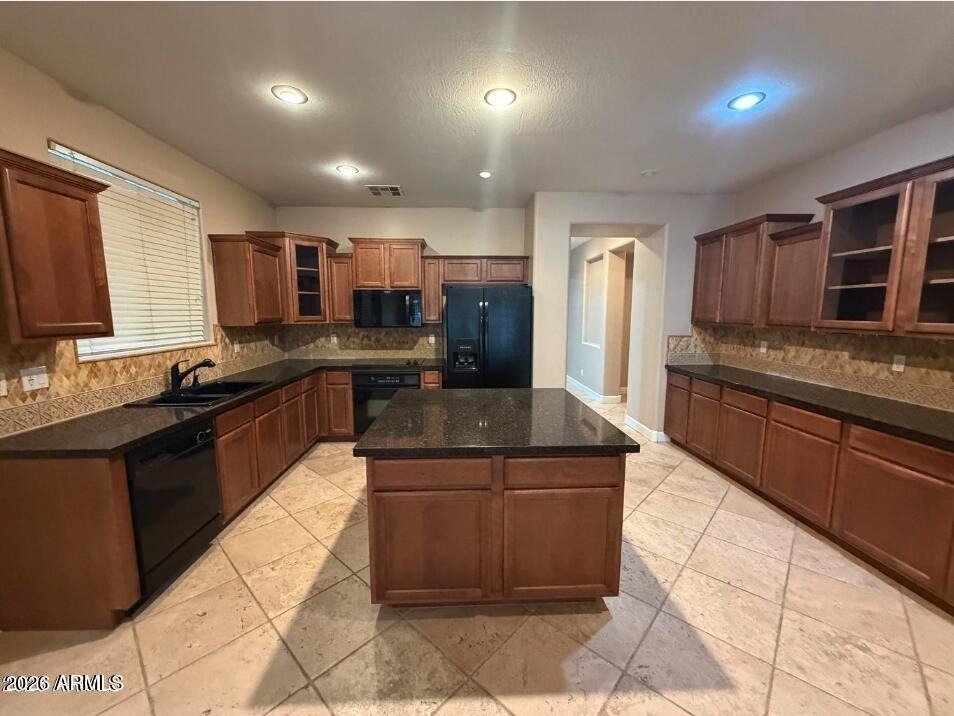 421 W Wisteria Place - Photo 13