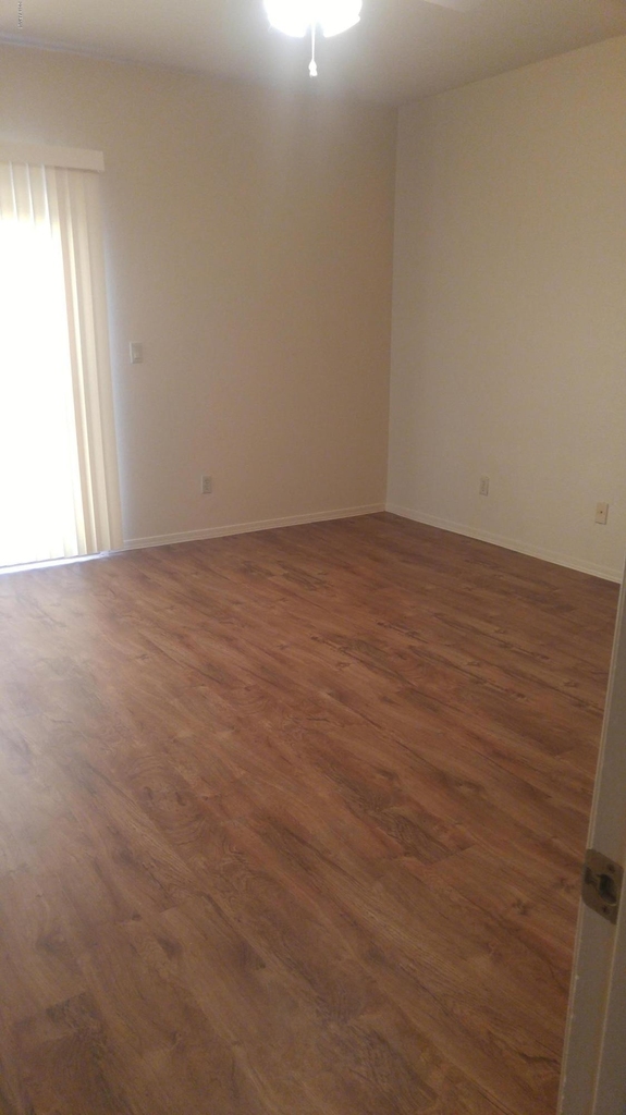 2341 W Shawnee Drive - Photo 11