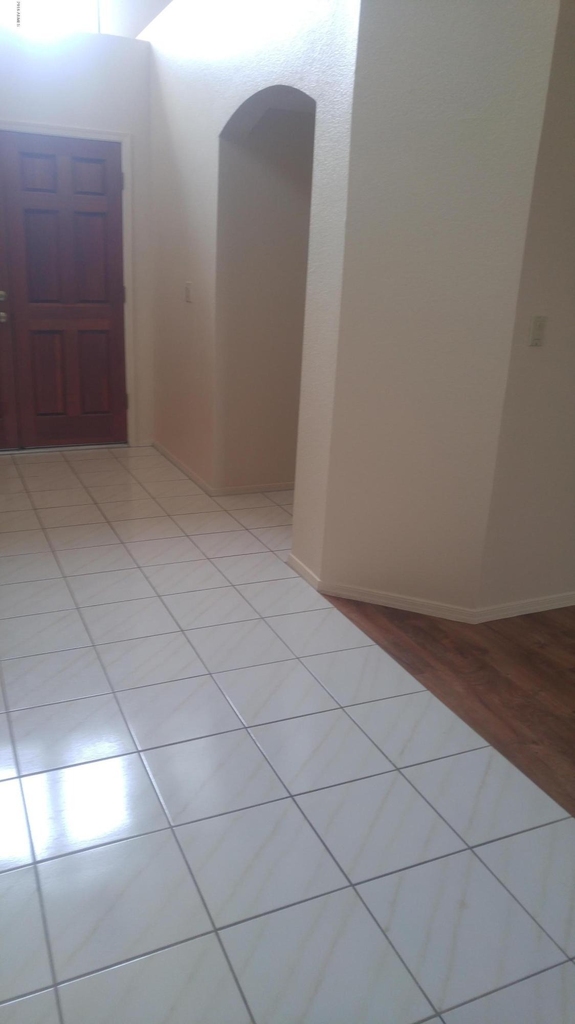 2341 W Shawnee Drive - Photo 4
