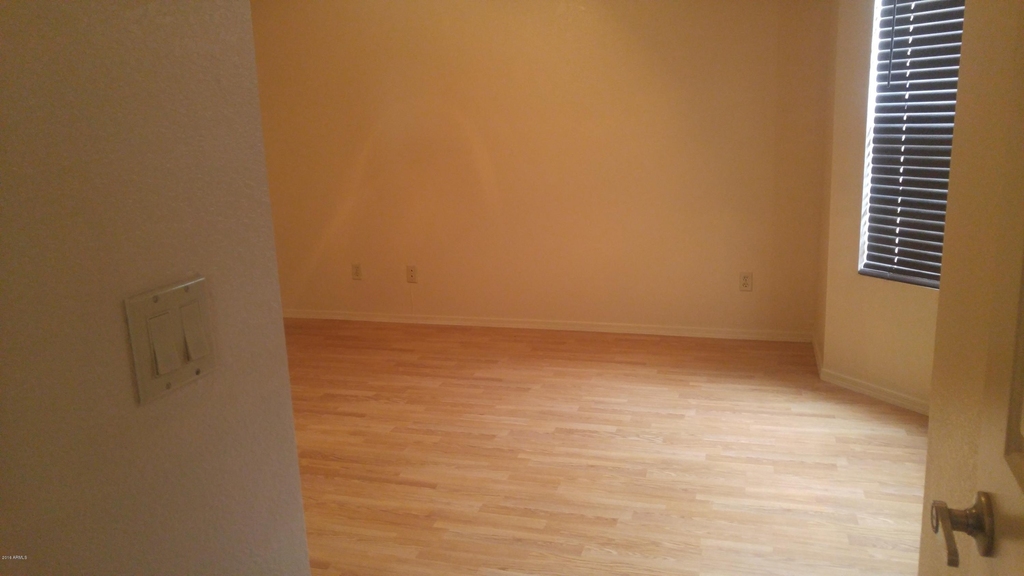 2341 W Shawnee Drive - Photo 7
