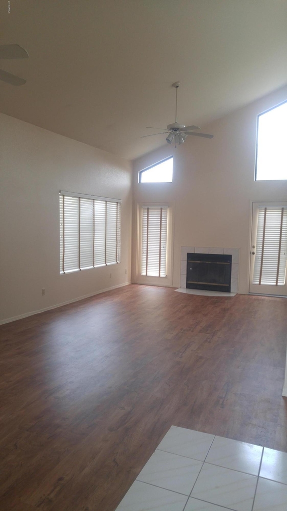 2341 W Shawnee Drive - Photo 10