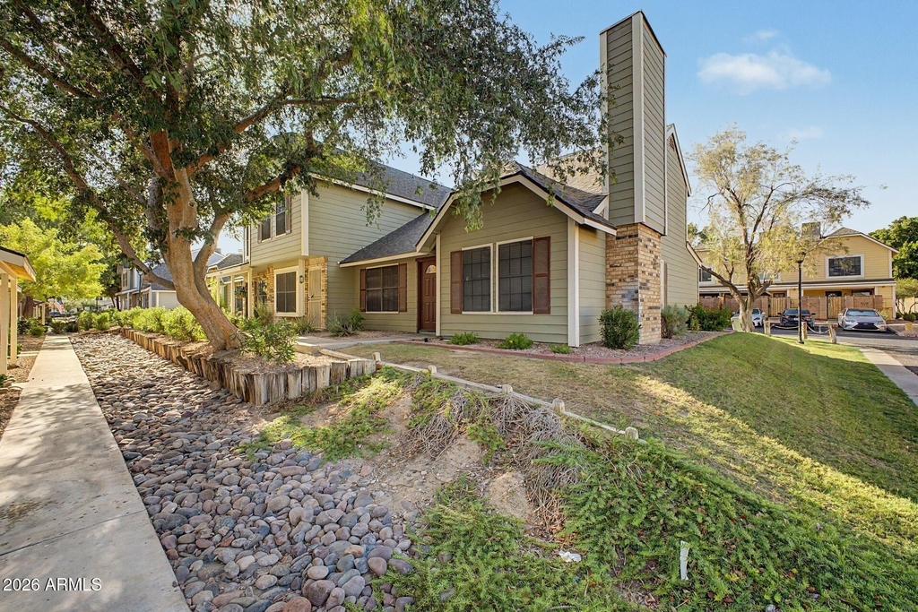 4849 E Kachina Trail - Photo 2