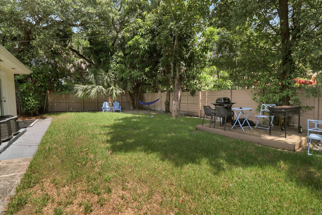 210 Sw 11th Street - Photo 13