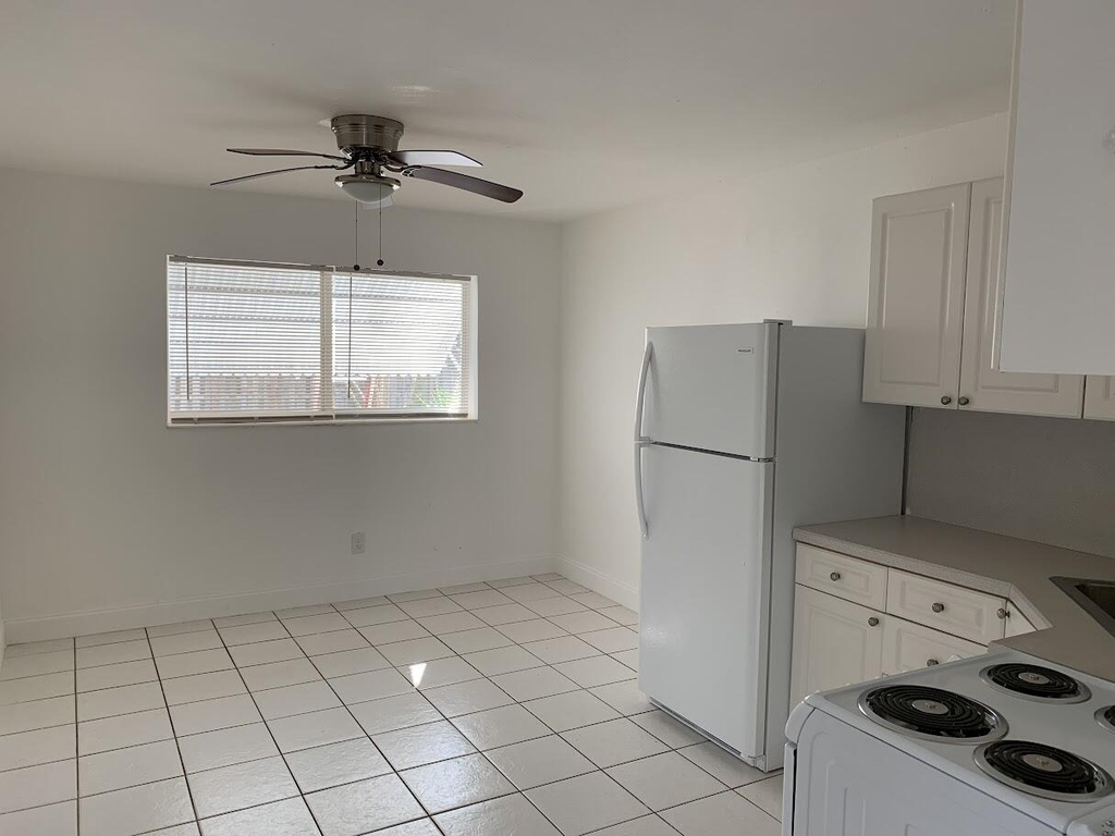 114 Nw 25th Street - Photo 4