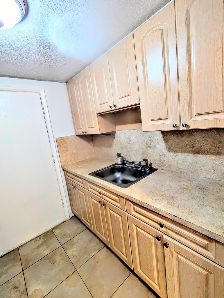 680 Miller Drive - Photo 2