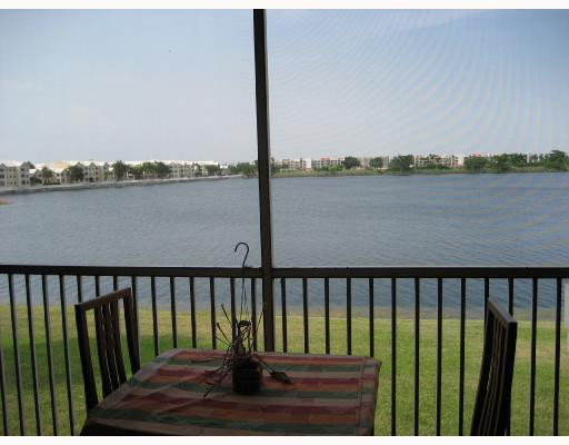 2647 Nw 33rd Street - Photo 0
