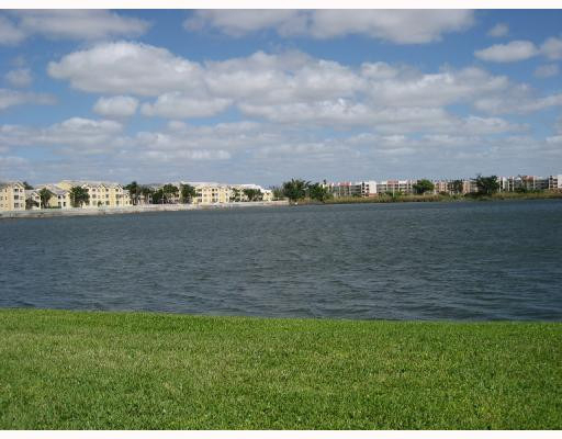 2647 Nw 33rd Street - Photo 2