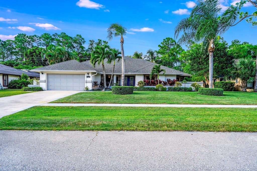 13659 Ishnala Circle - Photo 0