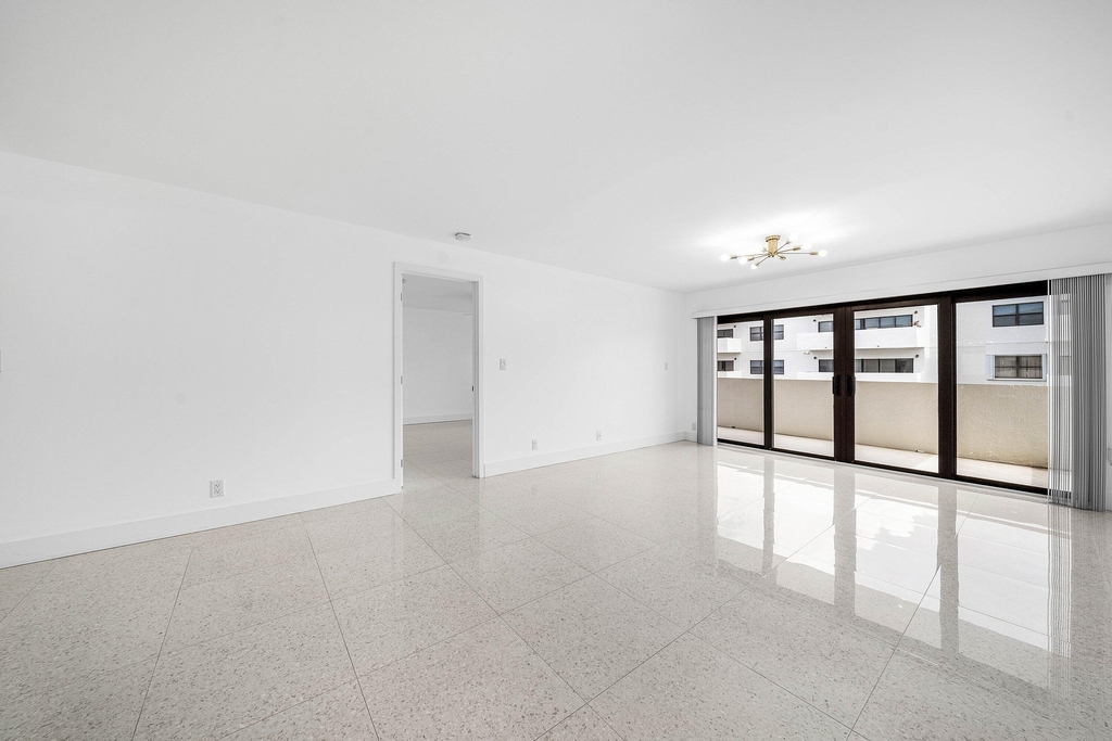 330 Se 20th Avenue - Photo 9