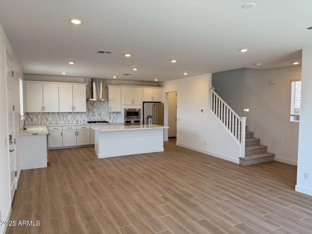 2443 W Rowel Road - Photo 5