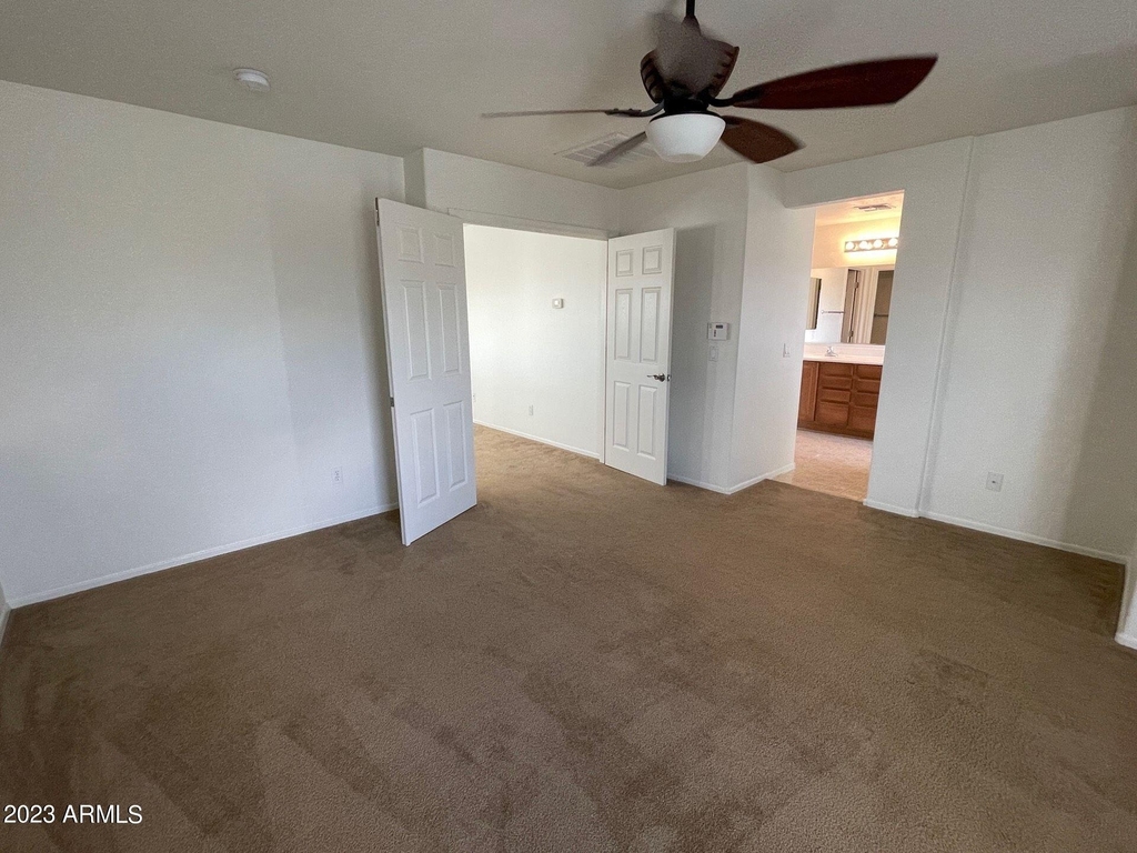 18235 N Alicia Court - Photo 10