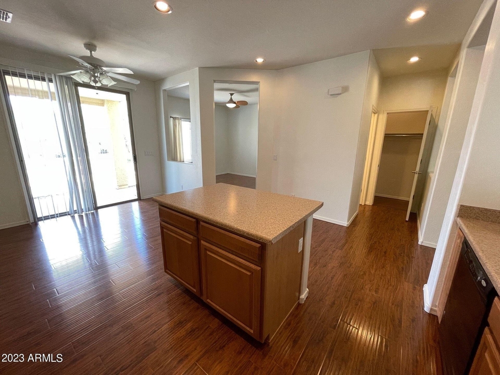 18235 N Alicia Court - Photo 4