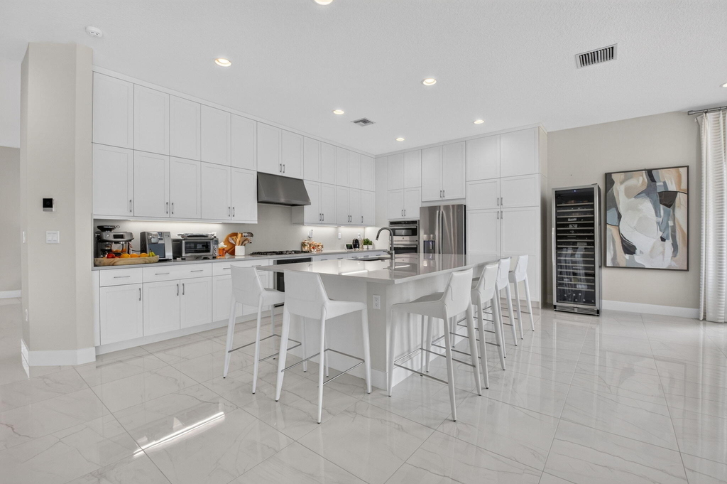 8270 Essex Country Club Drive - Photo 9