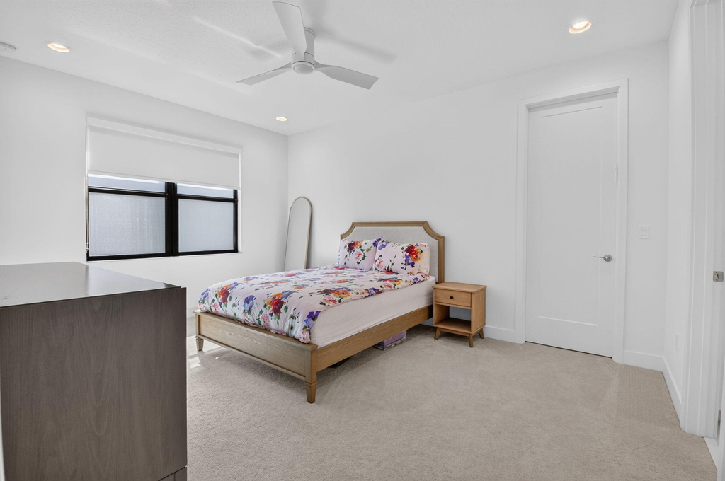 8270 Essex Country Club Drive - Photo 33