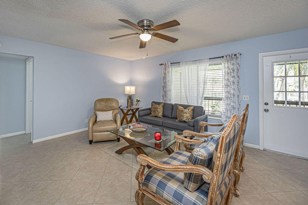 539 Shady Pine Way - Photo 11